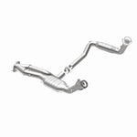 MagnaFlow Conv DF 02-06 Cadillac Escalade / 02-06 Chevy Avalanche 5.3L Dual Conv Y-Pipe Assembly 2WD